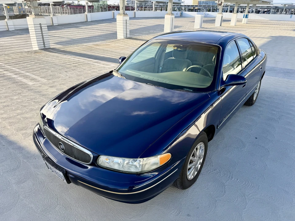 2000 Buick Century - Image 11 of 31