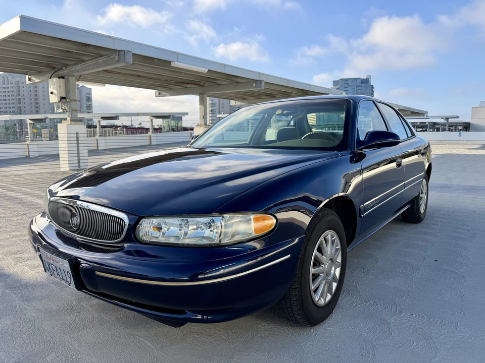 2000 Buick Century - Image 12 of 31