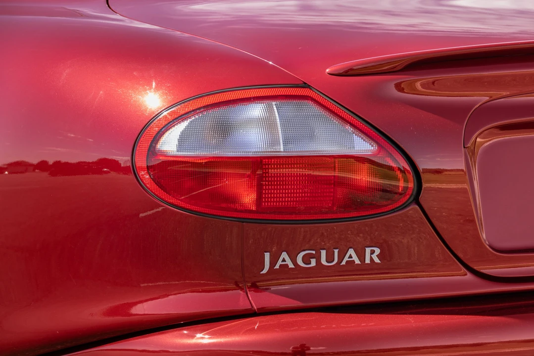 2000 Jaguar X100 XKR - Image 28 of 31