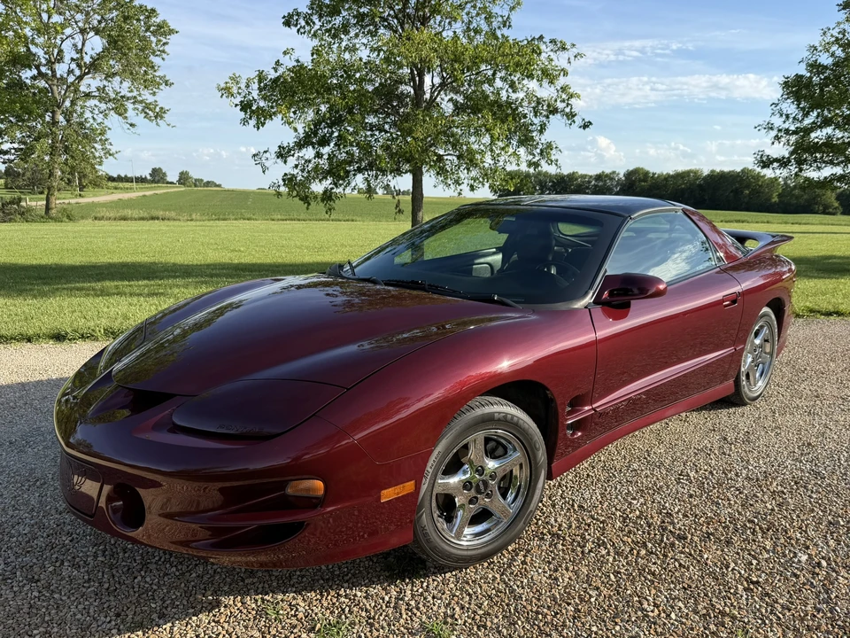 2000 Pontiac Firebird Trans Am 4th Gen - Image 2 of 31