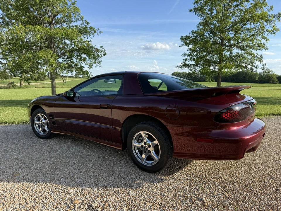 2000 Pontiac Firebird Trans Am 4th Gen - Image 19 of 31