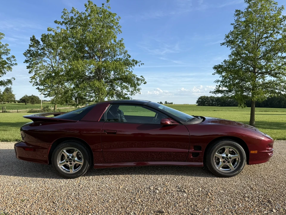 2000 Pontiac Firebird Trans Am 4th Gen - Image 11 of 31