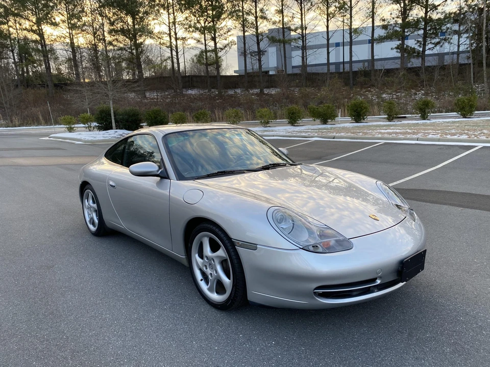 2000 Porsche 996 Carrera - Image 25 of 31