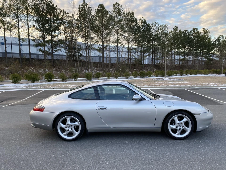 2000 Porsche 996 Carrera - Image 28 of 31