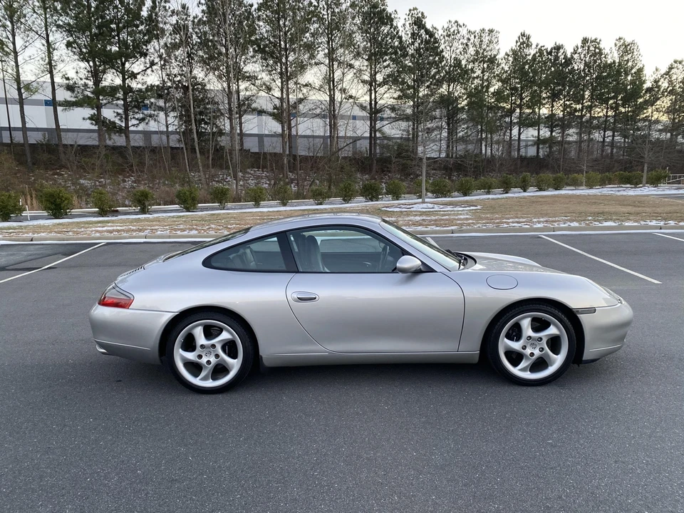 2000 Porsche 996 Carrera - Image 27 of 31