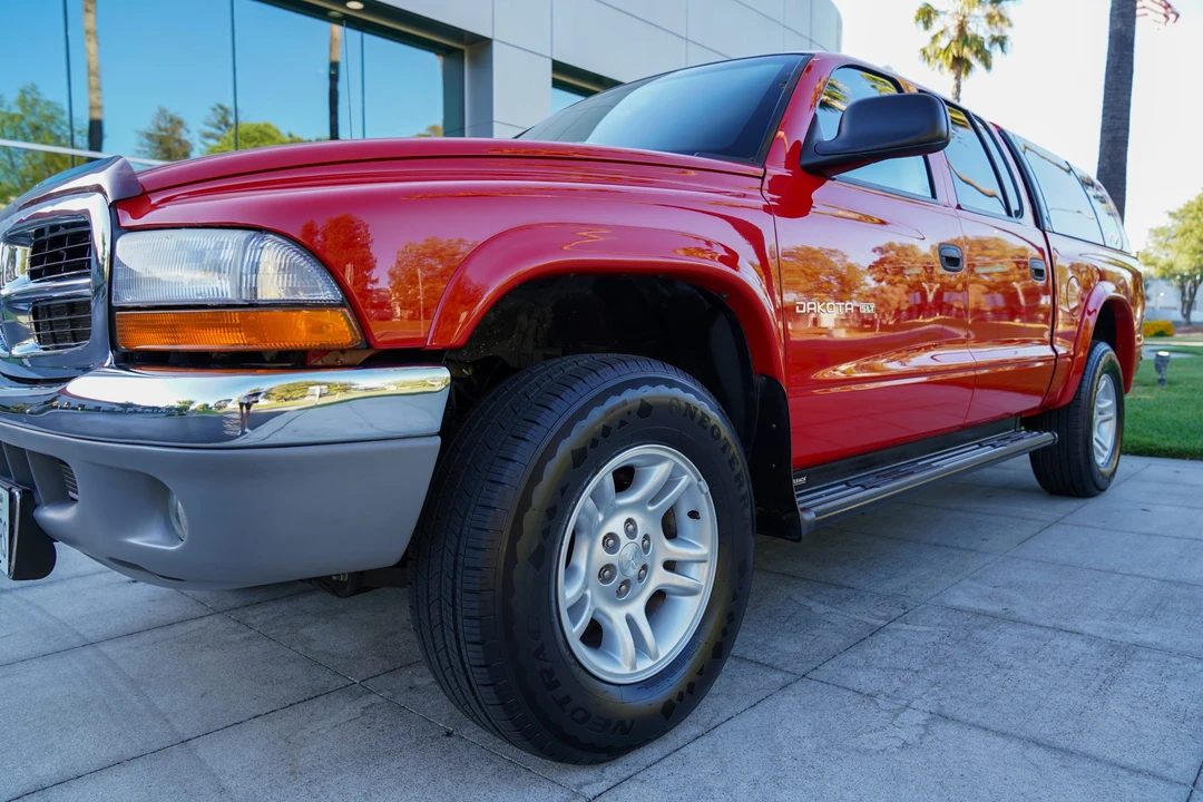 2001 Dodge Dakota 2nd Gen - Image 2 of 31