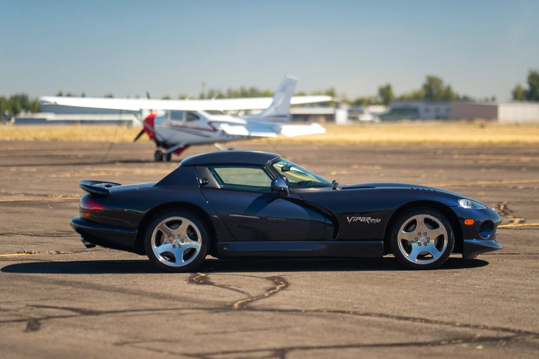 2001 Dodge Viper 2nd Gen - Image 14 of 31
