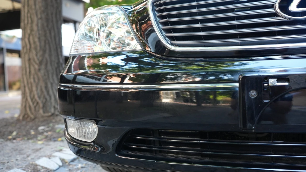 2001 Lexus LS 3rd Gen - Image 20 of 31