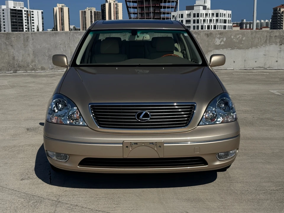 2001 Lexus LS 3rd Gen - Image 22 of 31