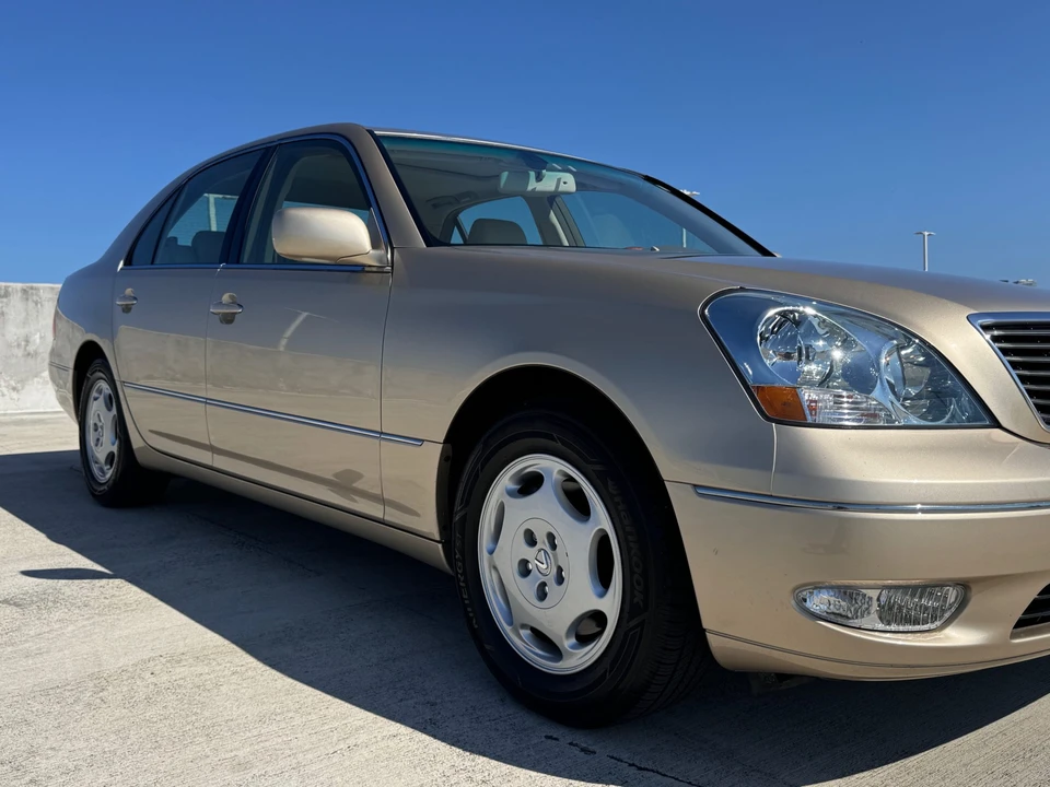 2001 Lexus LS 3rd Gen - Image 28 of 31