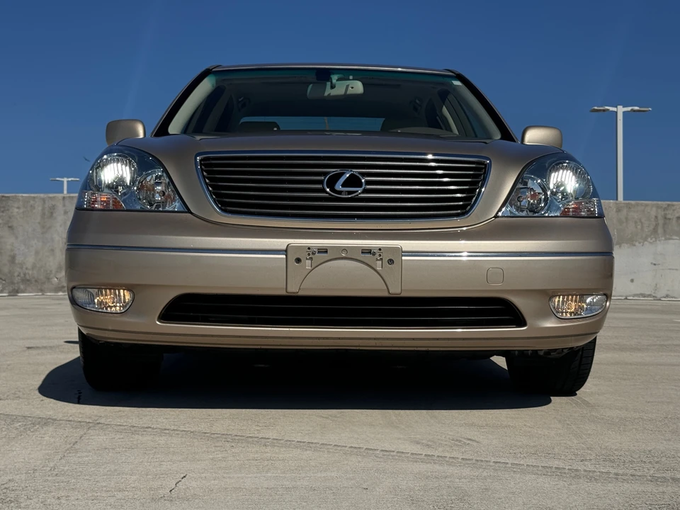 2001 Lexus LS 3rd Gen - Image 24 of 31