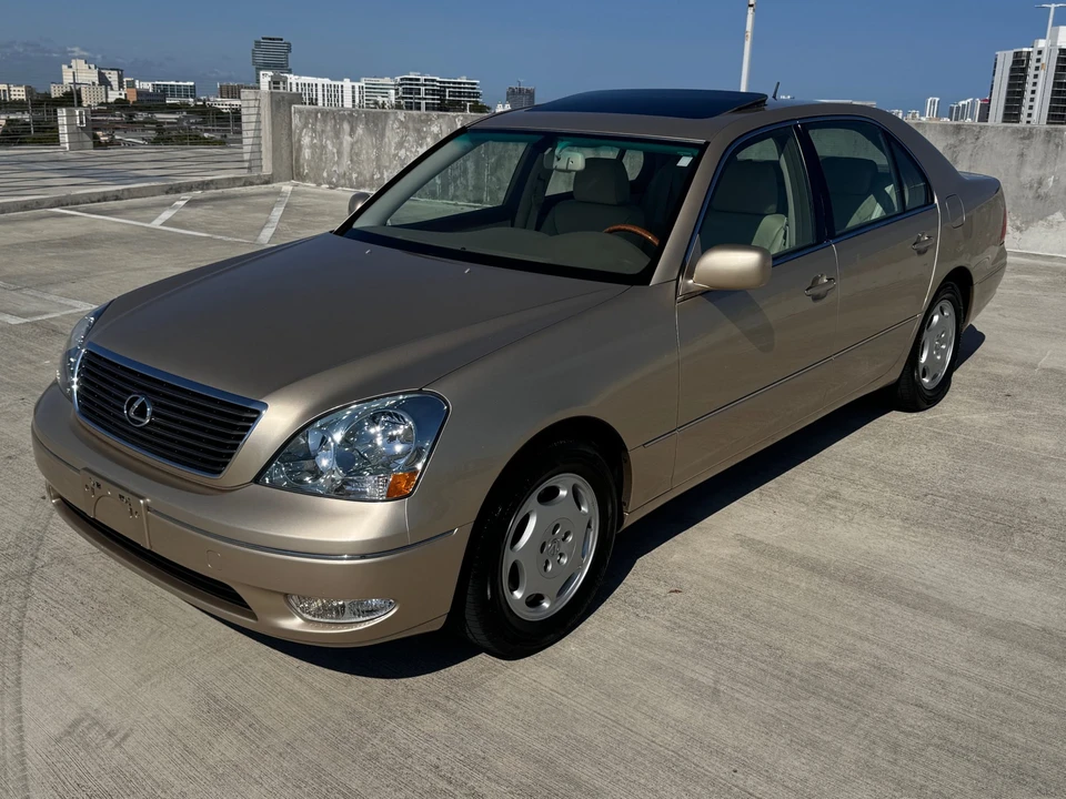 2001 Lexus LS 3rd Gen - Image 6 of 31
