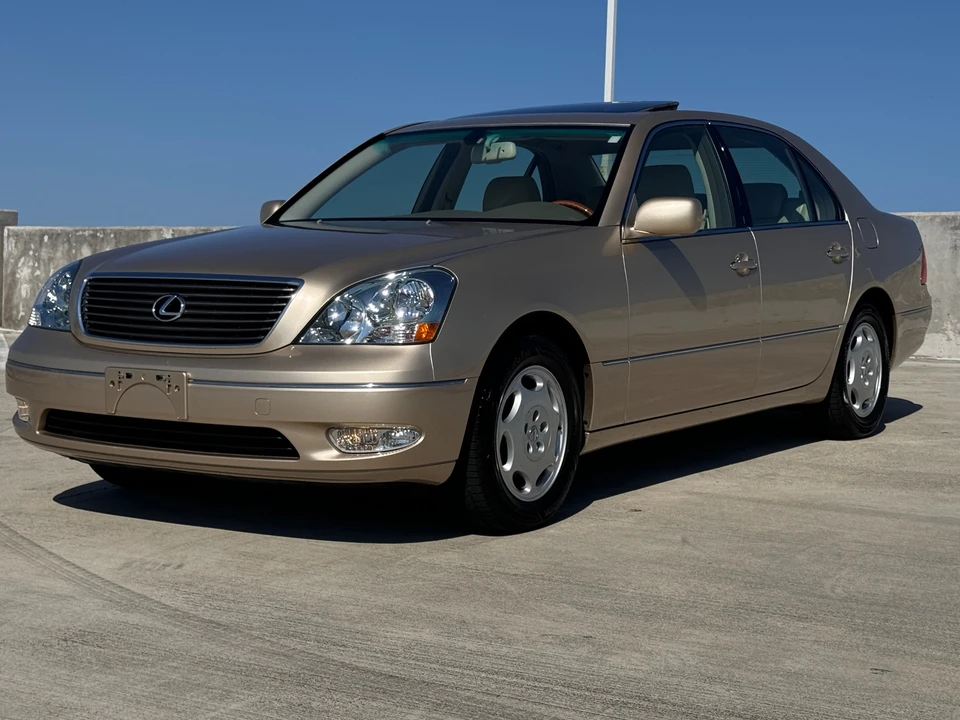 2001 Lexus LS 3rd Gen - Image 3 of 31