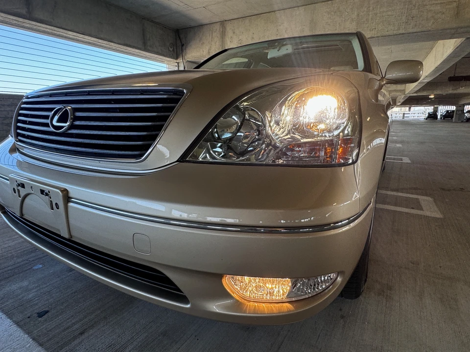 2001 Lexus LS 3rd Gen - Image 30 of 31