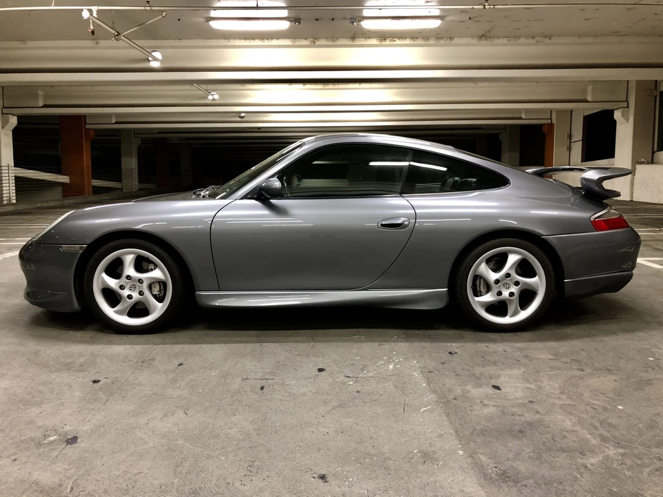 2001 Porsche 996 Carrera - Image 11 of 31