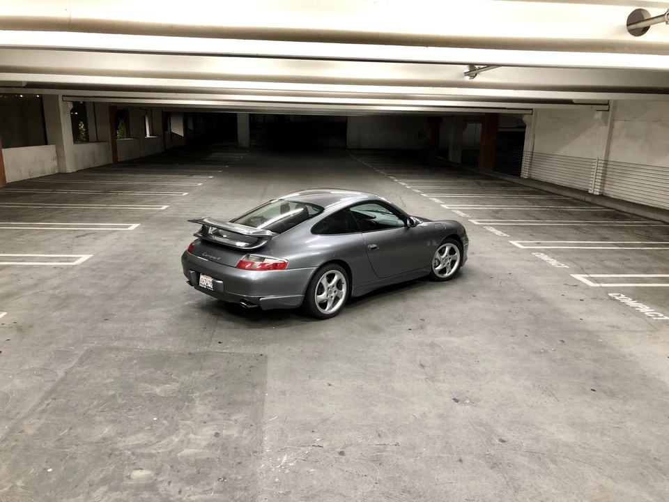 2001 Porsche 996 Carrera - Image 21 of 31