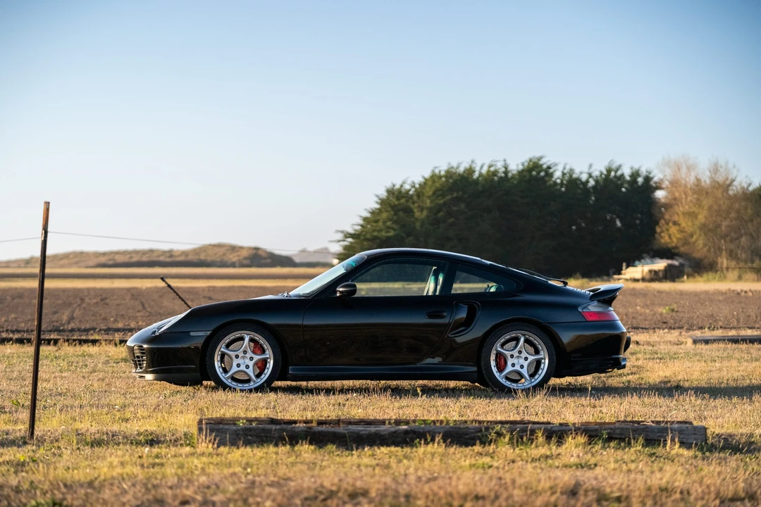 2001 Porsche 996 Turbo - Image 9 of 31