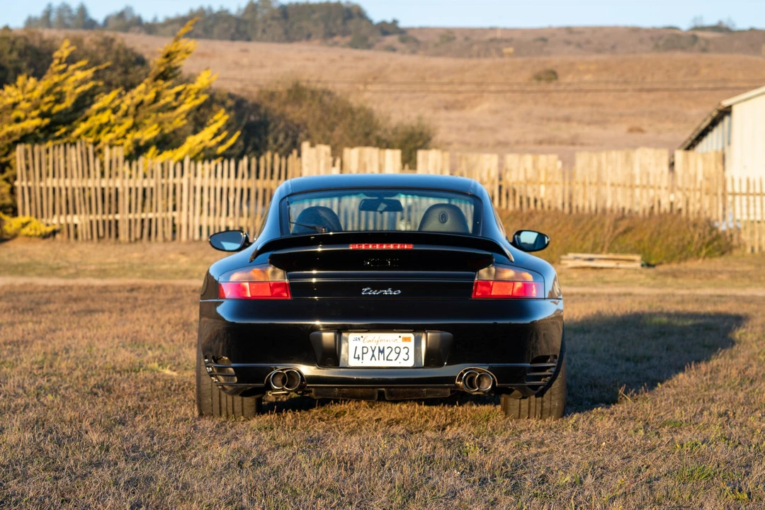 2001 Porsche 996 Turbo - Image 12 of 31