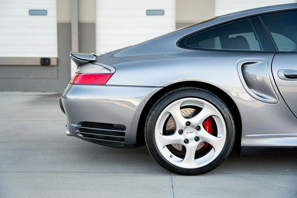 2001 Porsche 996 Turbo - Image 23 of 31