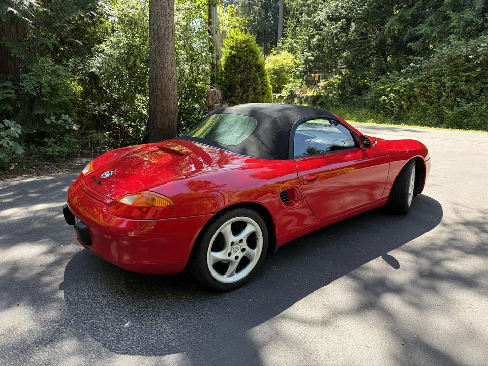 2001 Porsche 986 Boxster - Image 24 of 31