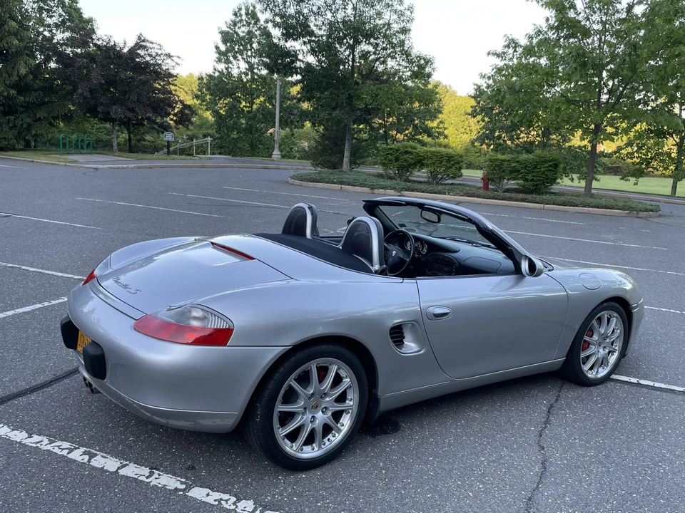 2001 Porsche 986 Boxster S - Image 14 of 31