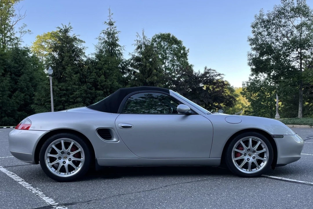 2001 Porsche 986 Boxster S - Image 18 of 31