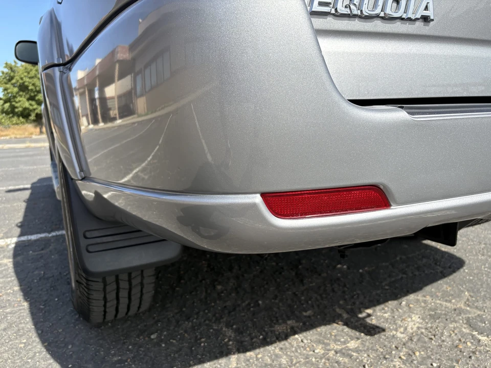 2001 Toyota Sequoia 1st Gen - Image 17 of 31