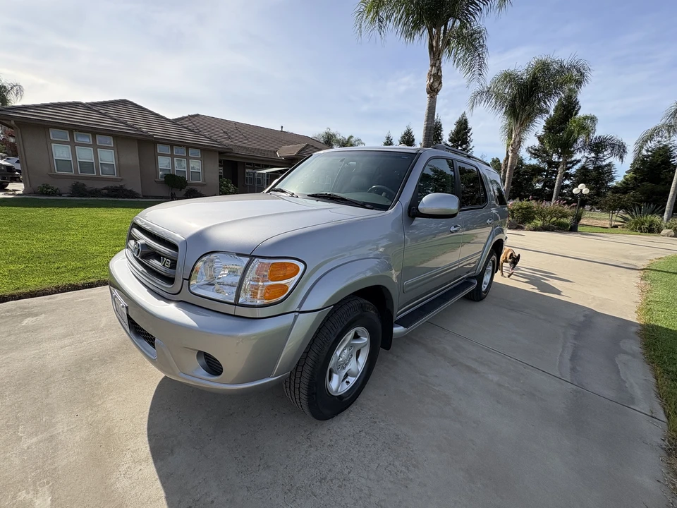 2001 Toyota Sequoia 1st Gen - Image 4 of 31
