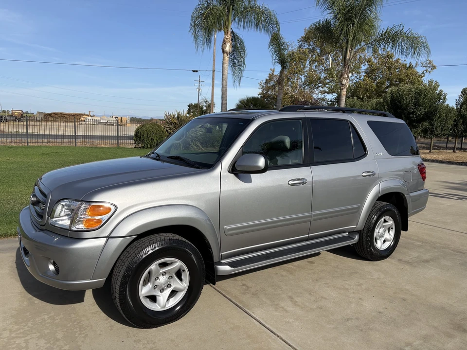 2001 Toyota Sequoia 1st Gen - Image 3 of 31