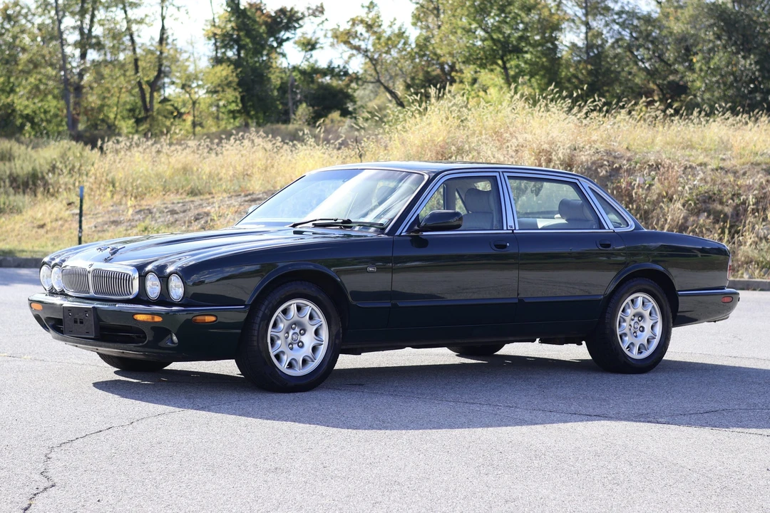 2002 Jaguar X308 XJ - Image 16 of 31
