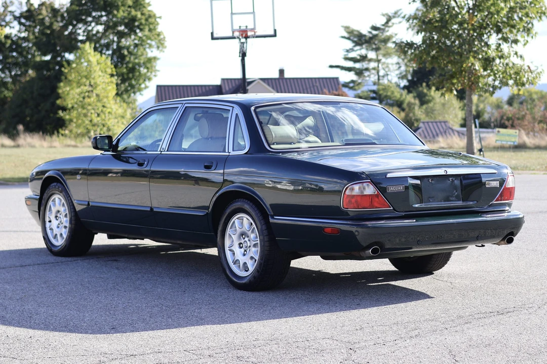 2002 Jaguar X308 XJ - Image 12 of 31