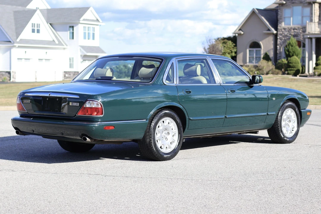2002 Jaguar X308 XJ - Image 8 of 31