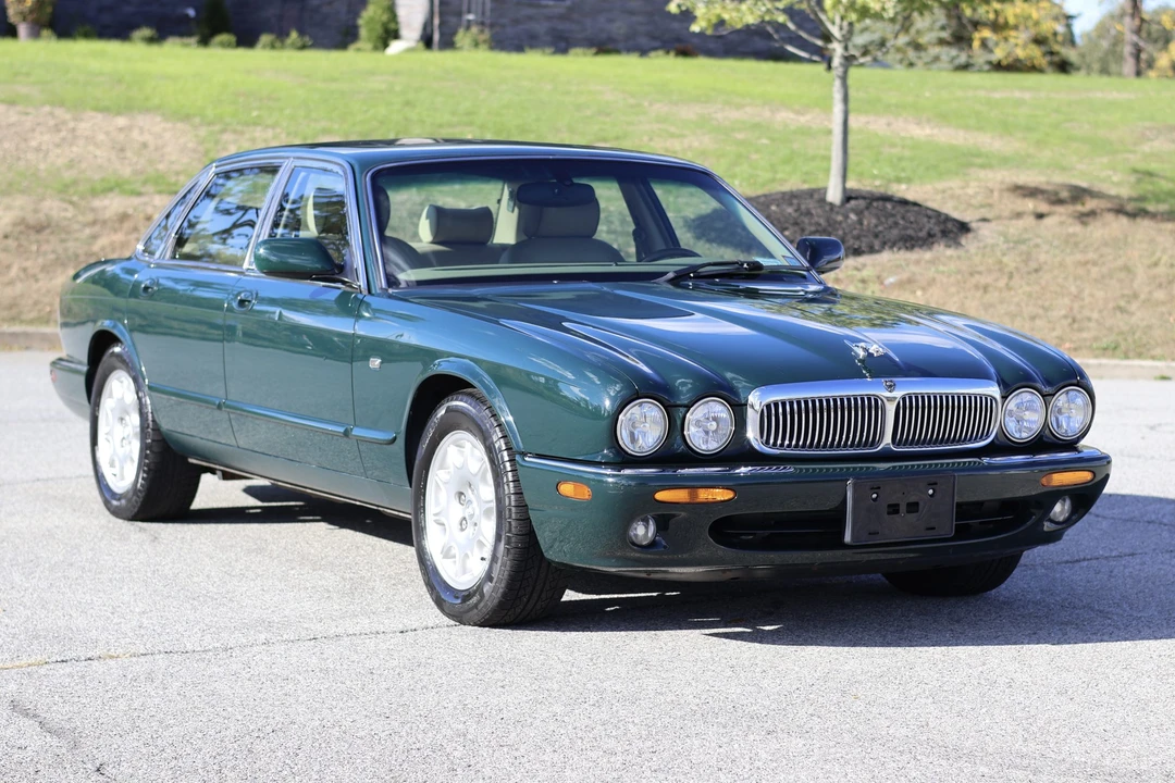 2002 Jaguar X308 XJ - Image 4 of 31