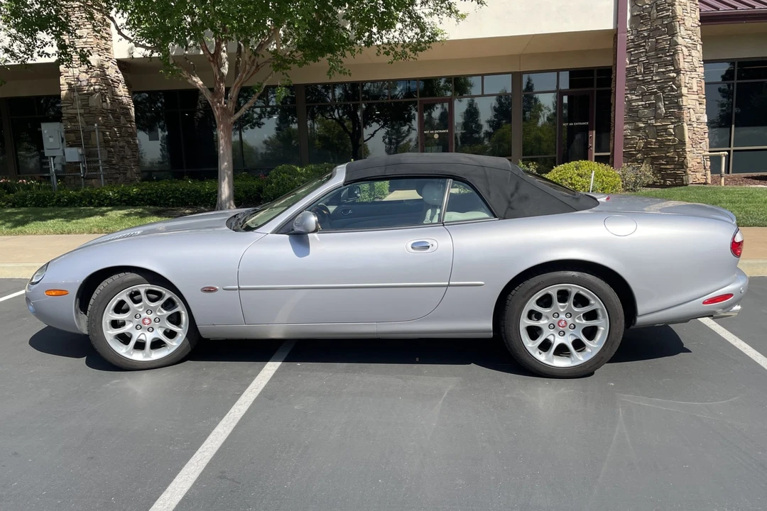 2002 Jaguar X100 XKR - Image 5 of 31
