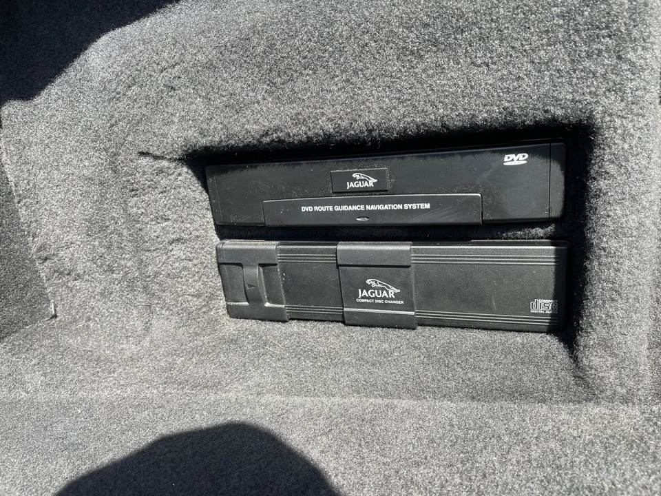 2002 Jaguar X100 XKR - Image 22 of 31