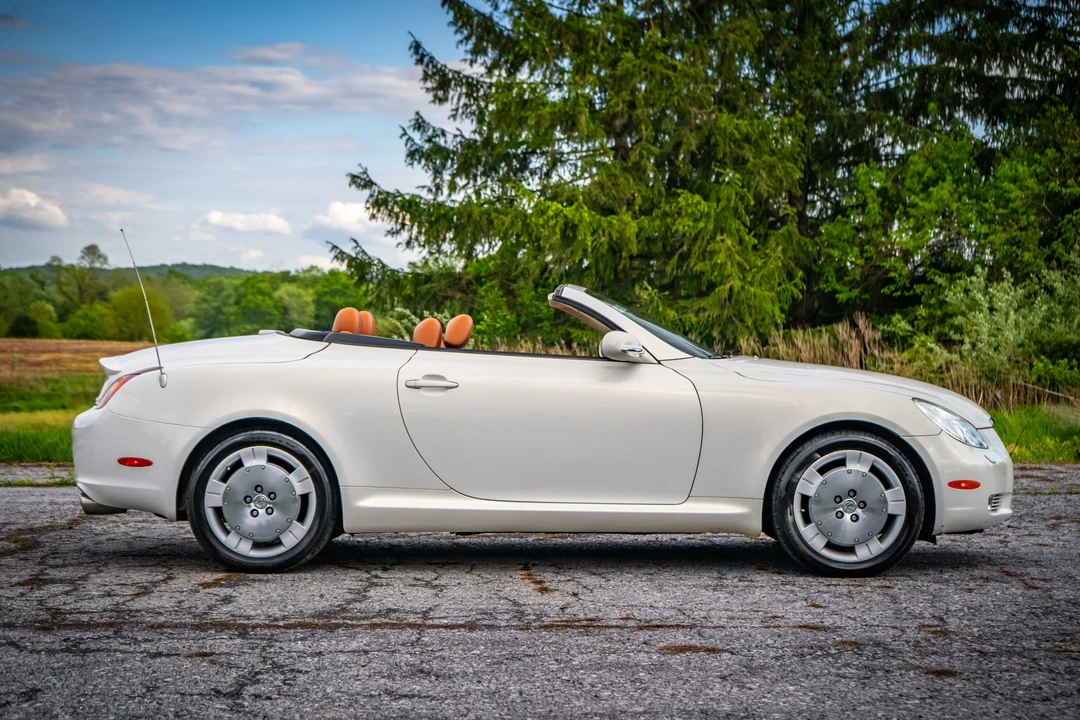 2002 Lexus SC430 - Image 10 of 31