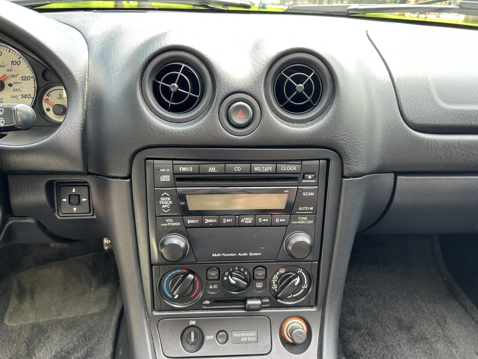 2002 Mazda NB MX-5 Miata - Image 29 of 31
