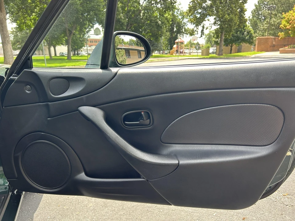 2002 Mazda NB MX-5 Miata - Image 24 of 31