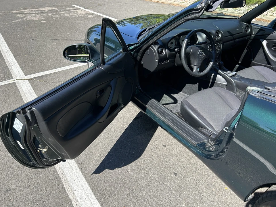 2002 Mazda NB MX-5 Miata - Image 19 of 31