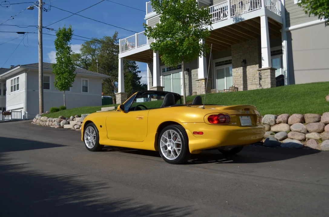 2002 Mazda NB MX-5 Miata - Image 14 of 31