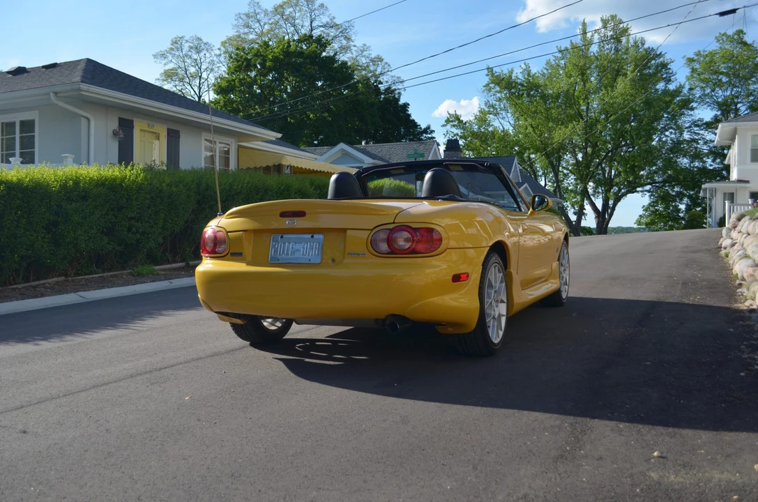 2002 Mazda NB MX-5 Miata - Image 23 of 31