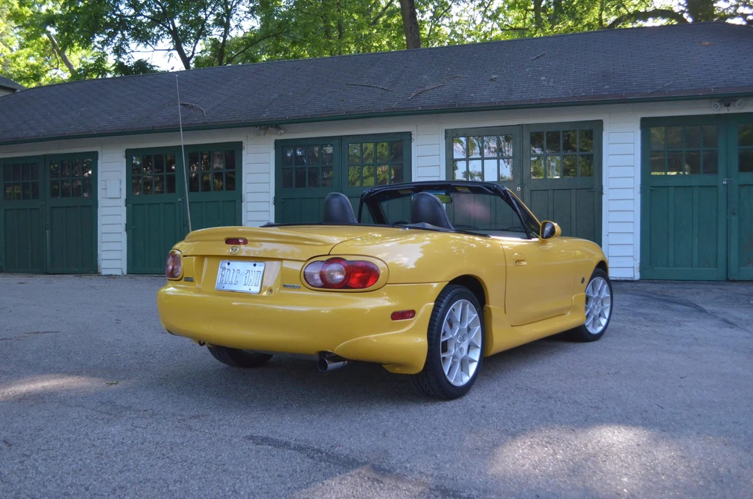 2002 Mazda NB MX-5 Miata - Image 24 of 31
