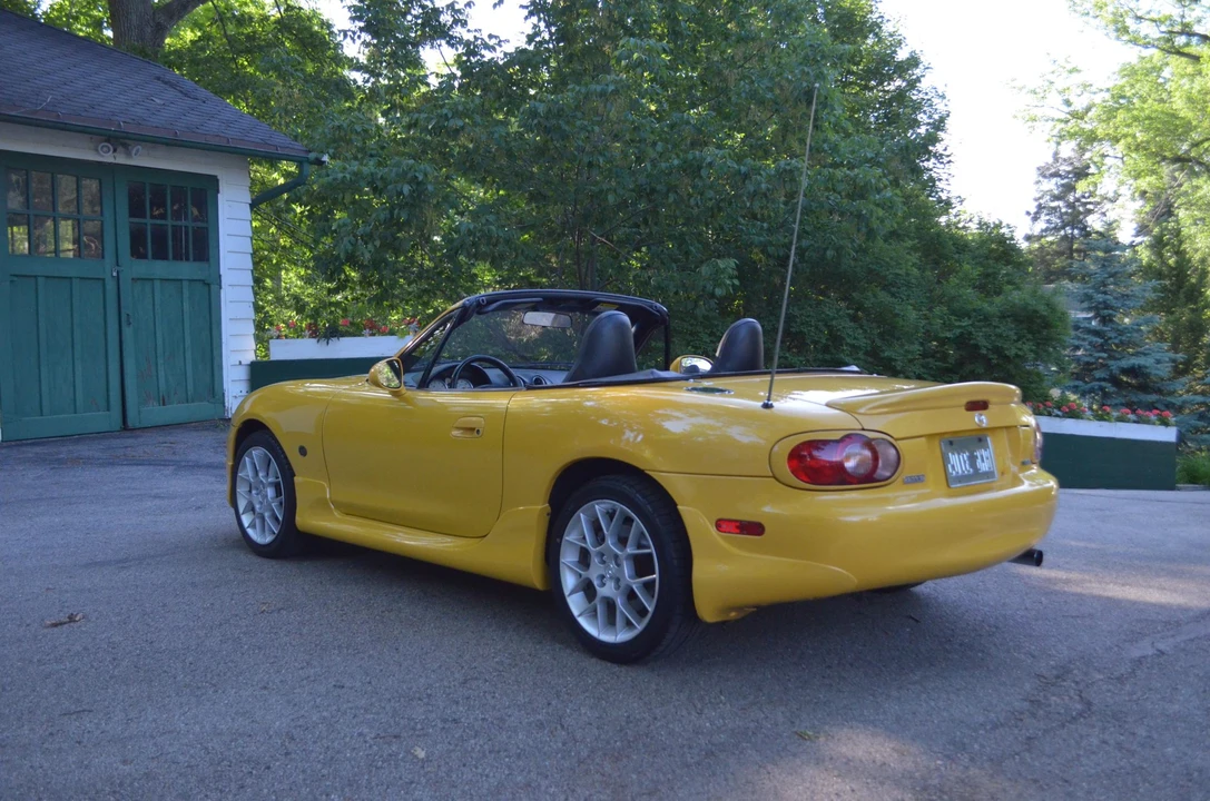 2002 Mazda NB MX-5 Miata - Image 16 of 31