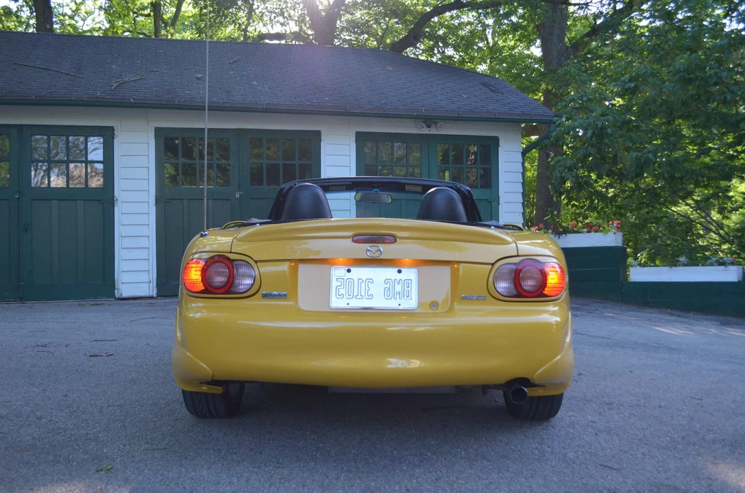 2002 Mazda NB MX-5 Miata - Image 21 of 31