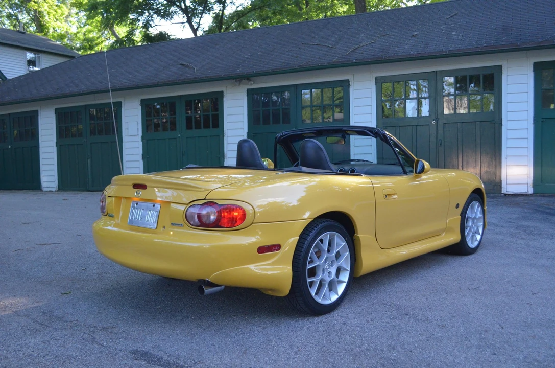 2002 Mazda NB MX-5 Miata - Image 26 of 31