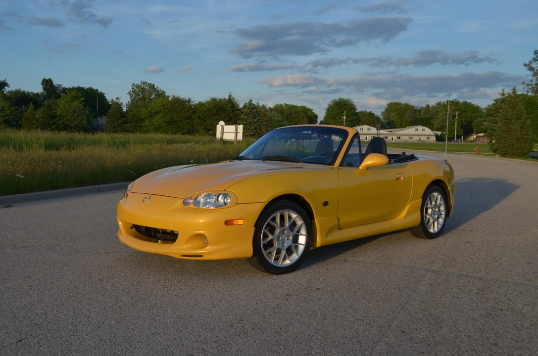 2002 Mazda NB MX-5 Miata - Image 9 of 31