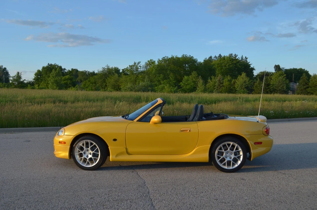 2002 Mazda NB MX-5 Miata - Image 11 of 31