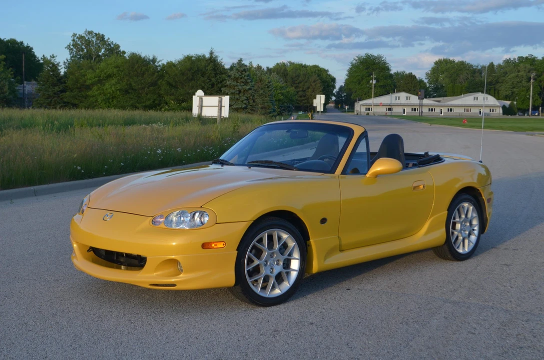 2002 Mazda NB MX-5 Miata - Image 10 of 31