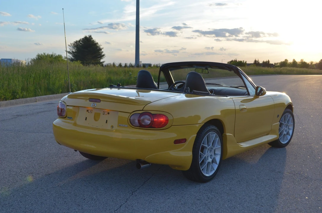 2002 Mazda NB MX-5 Miata - Image 28 of 31