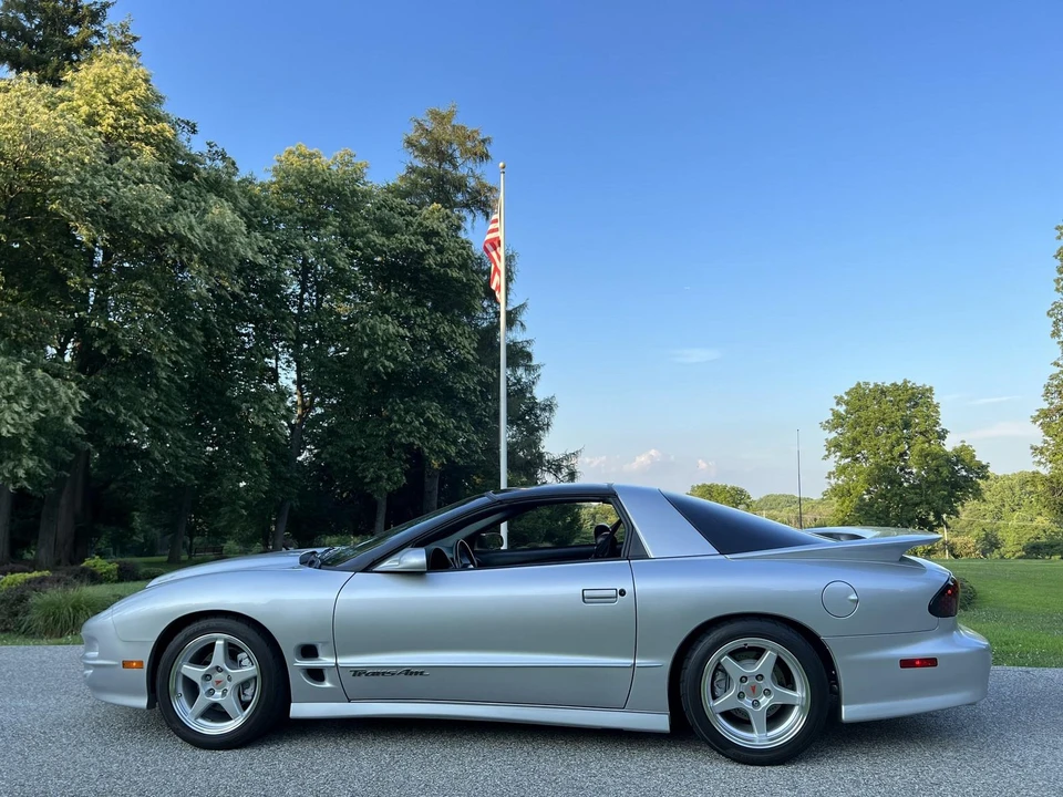 2002 Pontiac Firebird Trans Am 4th Gen - Image 19 of 31